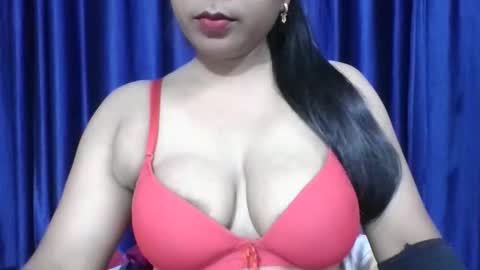 Snapshot of poojalady chatting on June 11, 3:21 pm poojalady online show from June 11, 3:21 pm