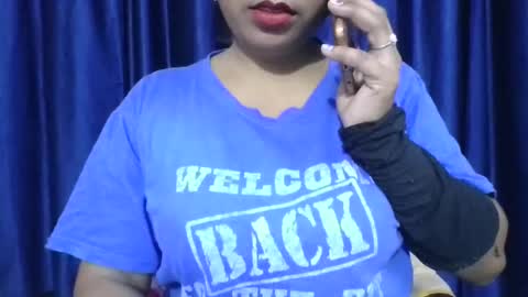 Snapshot of poojalady chatting on June 14, 4:36 am poojalady online show from June 14, 4:36 am