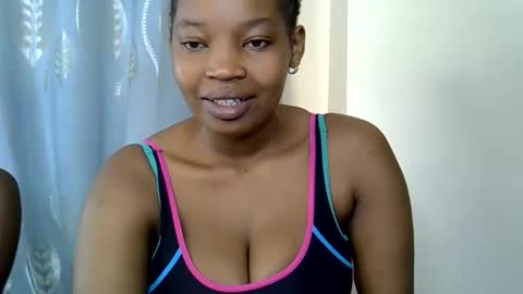pookie245909 online show from June 4, 6:19 am