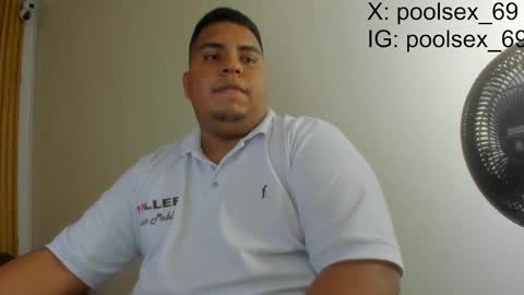 Snapshot of poolsexx_69 chatting on September 9, 5:45 pm poolsexx_69 online show from September 9, 5:45 pm