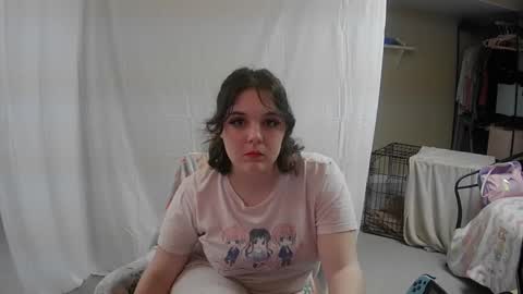 Snapshot of popaspuppy chatting on January 3, 2:10 am Puppy online show from January 3, 2:10 am