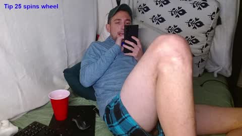 Snapshot of poppunk4life chatting on January 19, 7:36 am Kyle online show from January 19, 7:36 am