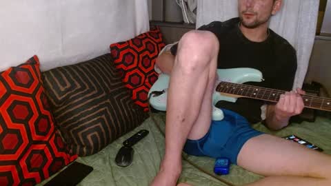 Snapshot of poppunk4life chatting on January 22, 10:40 am Kyle online show from January 22, 10:40 am