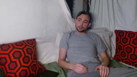 Snapshot of poppunk4life chatting on January 24, 4:59 am Kyle online show from January 24, 4:59 am