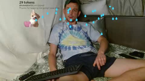 Snapshot of poppunk4life chatting on February 19, 1:51 am Kyle online show from February 19, 1:51 am