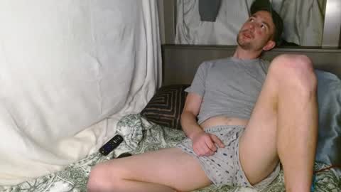 Snapshot of poppunk4life chatting on February 22, 6:17 am Kyle online show from February 22, 6:17 am