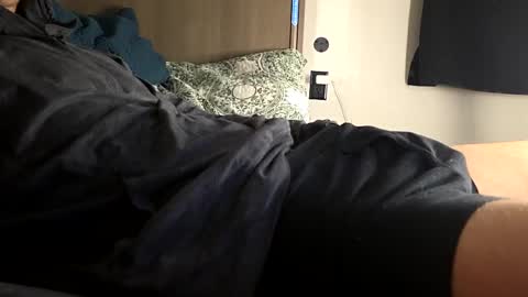 Snapshot of poppunk4life chatting on October 6, 2:31 am Kyle online show from October 6, 2:31 am