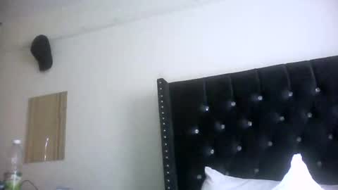 Snapshot of pork_sword3rdleg chatting on October 31, 9:10 am THE AMAZON DICK online show from October 31, 9:10 am