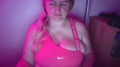 MelissOfficial online show from July 9, 7:07 pm