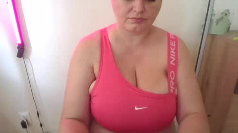 MelissOfficial online show from July 22, 7:00 am