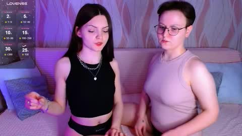 Ana and Tati online show from February 25, 11:14 pm