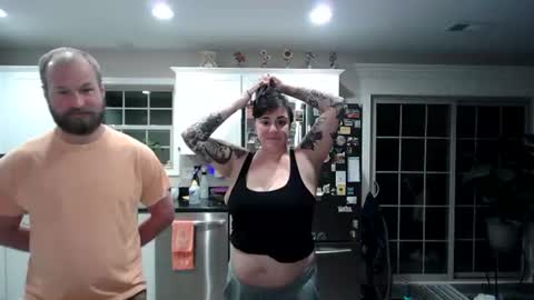 Snapshot of pornwatchingcouple chatting on July 19, 5:22 am pornwatchingcouple online show from July 19, 5:22 am