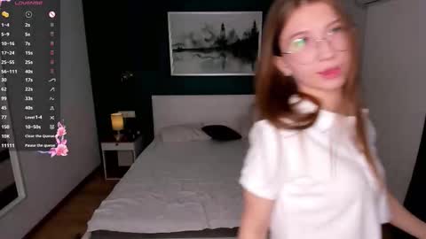 Elizabeth online show from March 4, 7:53 pm