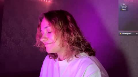 Snapshot of portiadunnuck chatting on October 8, 2:47 pm Anna Vdovoch online show from October 8, 2:47 pm