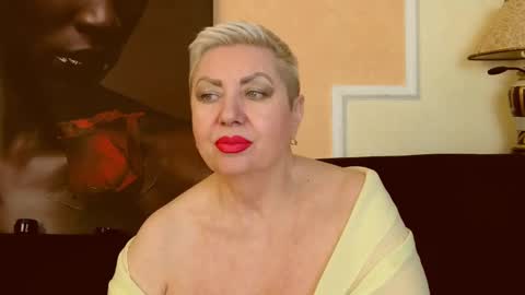 LADY POSH online show from February 13, 1:50 am