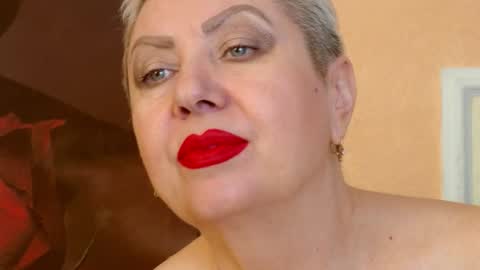 LADY POSH online show from September 16, 8:54 pm