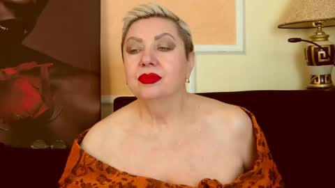 Snapshot of posh_lady chatting on May 27, 7:55 pm LADY POSH online show from May 27, 7:55 pm