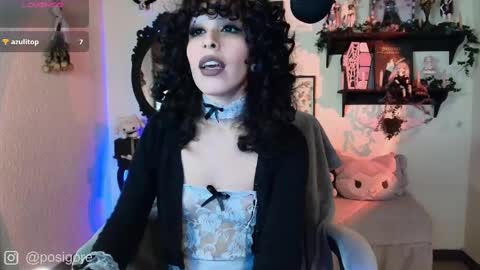Snapshot of posigore chatting on March 7, 8:44 pm Anna Goth independient model online show from March 7, 8:44 pm