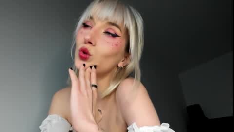 Snapshot of positivevibess chatting on March 3, 4:03 pm positivevibess online show from March 3, 4:03 pm