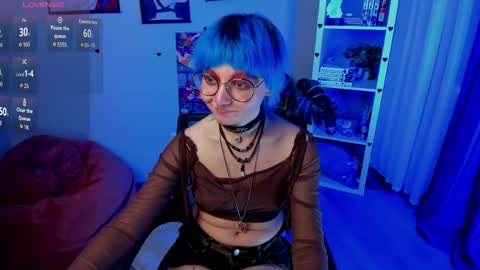 Snapshot of powderofgun chatting on May 24, 8:14 pm powderofgun online show from May 24, 8:14 pm