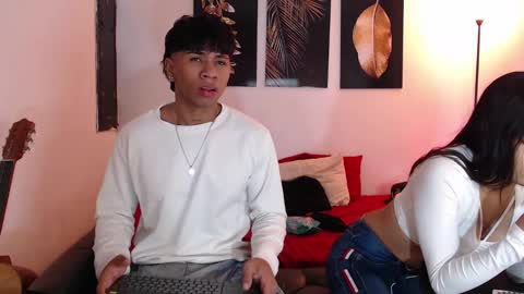 Snapshot of power_hot18 chatting on December 24, 2:10 am ALEX Y ALEXA online show from December 24, 2:10 am