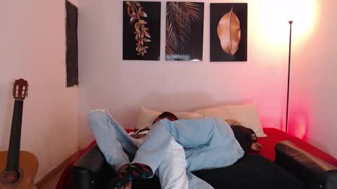 Snapshot of power_hot18 chatting on January 18, 2:14 am ALEX Y ALEXA online show from January 18, 2:14 am