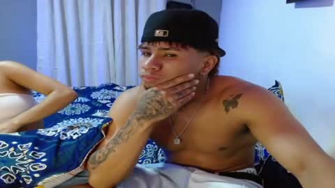 Snapshot of power_hot18 chatting on February 16, 6:10 am ALEX Y ALEXA online show from February 16, 6:10 am