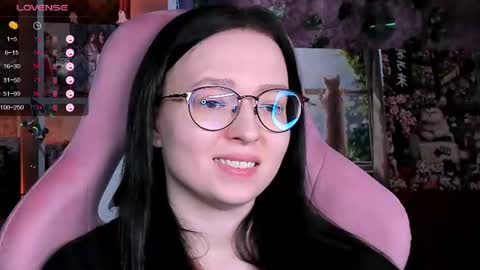 Snapshot of power_robynn chatting on June 11, 6:17 pm Robyn online show from June 11, 6:17 pm