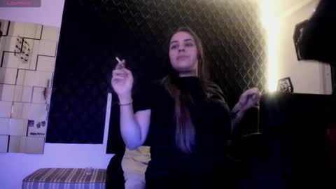 Snapshot of powercouplemix chatting on November 22, 7:18 am Ravena Rozz online show from November 22, 7:18 am