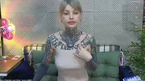 Lola online show from May 31, 4:31 am
