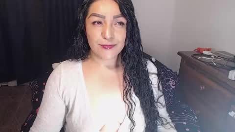 Snapshot of ppepittaaredd chatting on April 27, 7:17 am maryana online show from April 27, 7:17 am