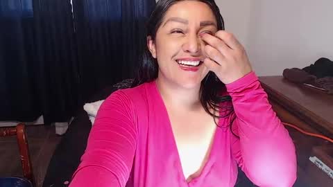 Snapshot of ppepittaaredd chatting on May 8, 11:04 am maryana online show from May 8, 11:04 am
