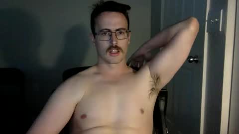 Snapshot of pphoto_95 chatting on February 16, 12:21 pm Redd online show from February 16, 12:21 pm