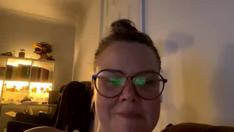 ppriestess online show from May 23, 10:25 pm