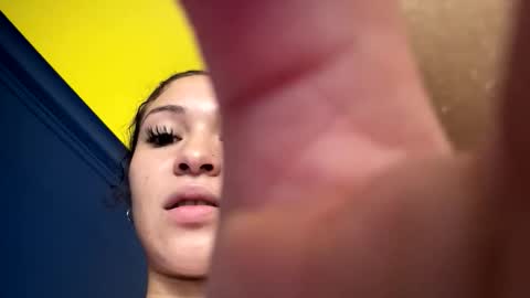 pr3ttynperla online show from May 2, 7:08 pm