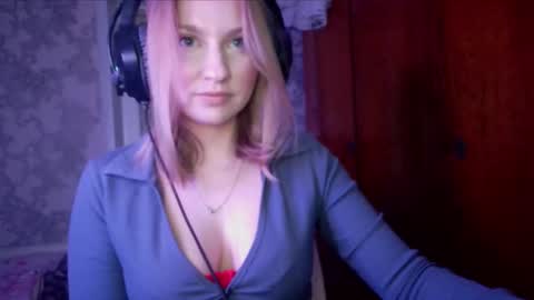 pr_in_cess_ online show from October 19, 7:36 pm