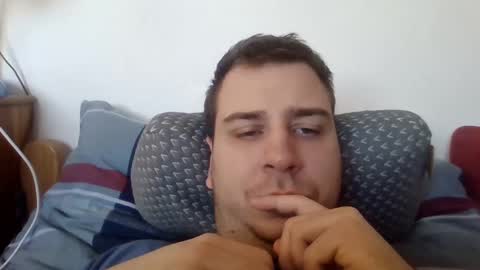 Snapshot of prdolac chatting on December 28, 7:33 am prdolac online show from December 28, 7:33 am