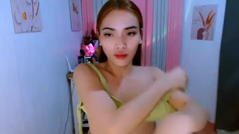 Snapshot of preciosa_banks69 chatting on July 15, 11:37 am preciosa_banks69 online show from July 15, 11:37 am