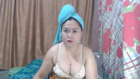 Snapshot of precious0088 chatting on May 30, 10:34 am precious0088 online show from May 30, 10:34 am
