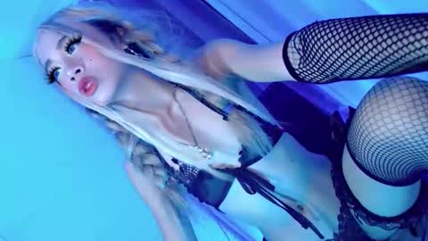 GODDESS PRECIOUS online show from September 30, 9:09 pm