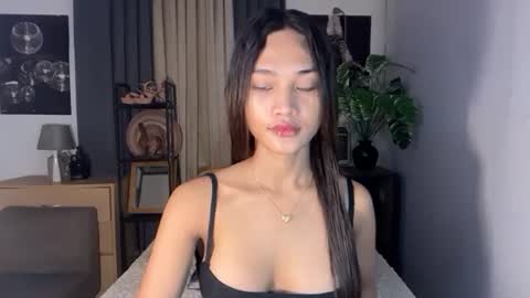 ur hot and wet precious online show from July 20, 11:29 pm