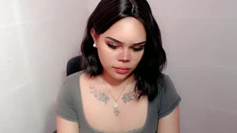 Snapshot of preciousangel69xxx chatting on January 5, 11:48 am MAXXINE online show from January 5, 11:48 am