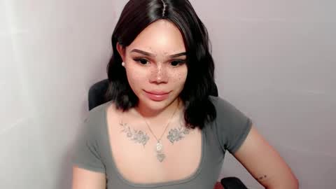 Snapshot of preciousangel69xxx chatting on January 8, 12:47 pm MAXXINE online show from January 8, 12:47 pm