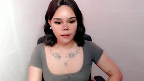 Snapshot of preciousangel69xxx chatting on January 28, 7:32 pm MAXXINE online show from January 28, 7:32 pm