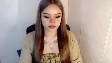 Snapshot of preciousangel69xxx chatting on February 11, 1:10 am MAXXINE online show from February 11, 1:10 am