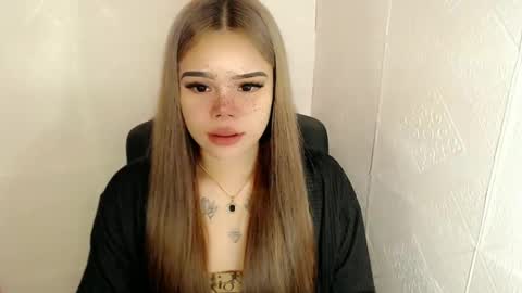 Snapshot of preciousangel69xxx chatting on February 20, 11:32 pm MAXXINE online show from February 20, 11:32 pm