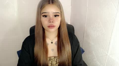 Snapshot of preciousangel69xxx chatting on February 21, 11:11 am MAXXINE online show from February 21, 11:11 am