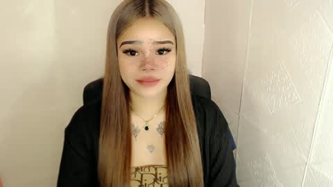 Snapshot of preciousangel69xxx chatting on February 22, 6:50 am MAXXINE online show from February 22, 6:50 am