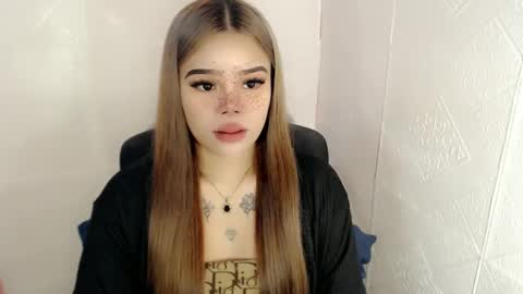 Snapshot of preciousangel69xxx chatting on February 25, 5:30 am MAXXINE online show from February 25, 5:30 am