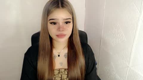 Snapshot of preciousangel69xxx chatting on February 25, 2:44 pm MAXXINE online show from February 25, 2:44 pm